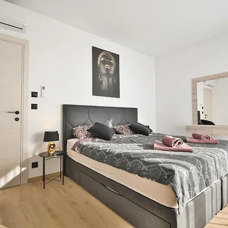 Luxury Vella In Medulin, Istria By Istrabook 梅杜林
